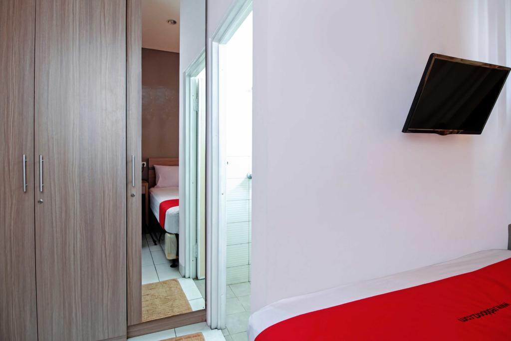 Reddoorz @ Karet Pedurenan 2 Yakarta Exterior foto